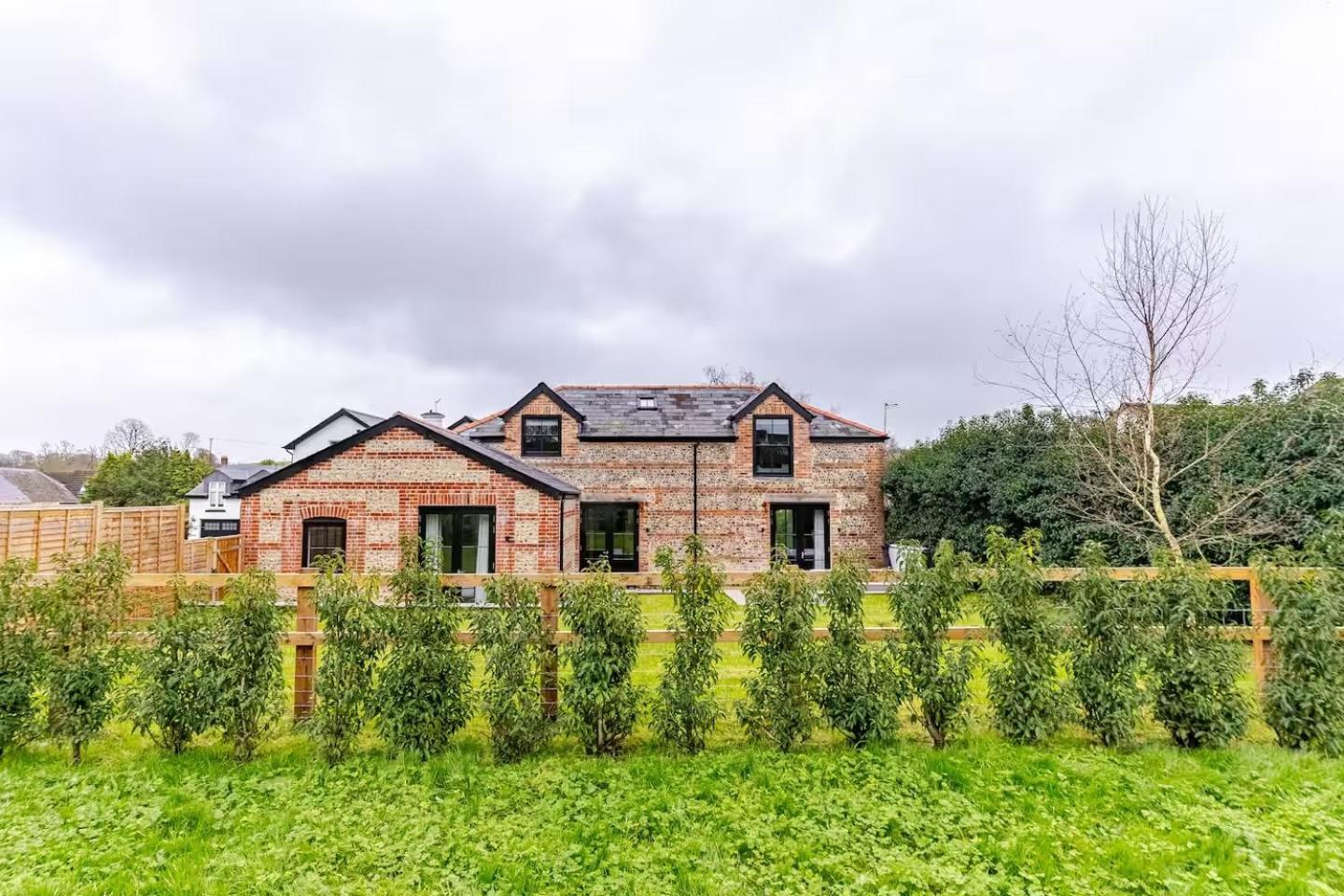 The Old Coach House - Hot Tub - Dorset Villa Pimperne Exterior photo